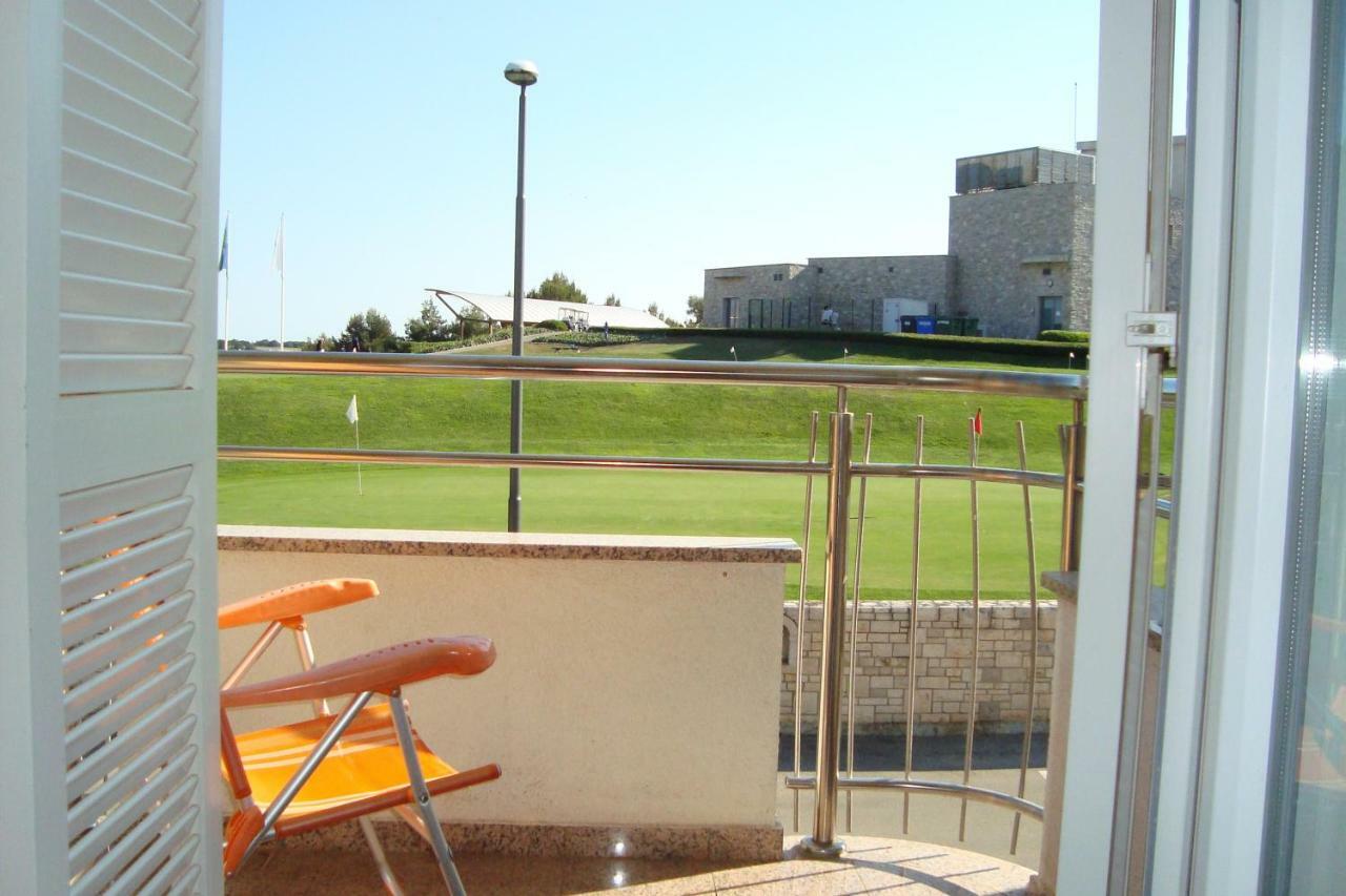 Apartment Golf Crveni Vrh Exterior foto