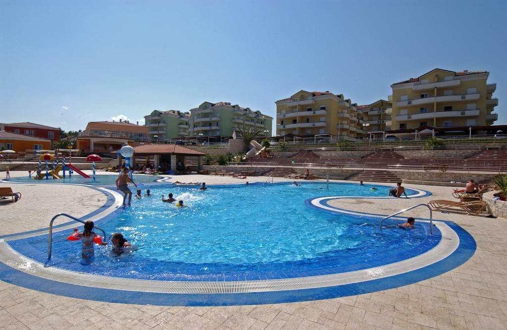 Apartment Golf Crveni Vrh Exterior foto